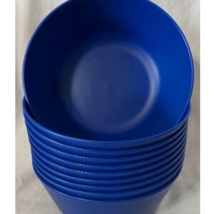 15 set Room Essentials Vibrant Blue Dinnerware Set